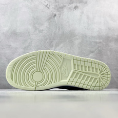 K版 综合版 Jordan Air Jordan 1 黄白 货号:DC0774-115 尺码:36 36.5 37.5 K版 综合版 Jordan Air Jordan 1 黄白 货号:DC0774-115 尺码:36 36.5 37.5