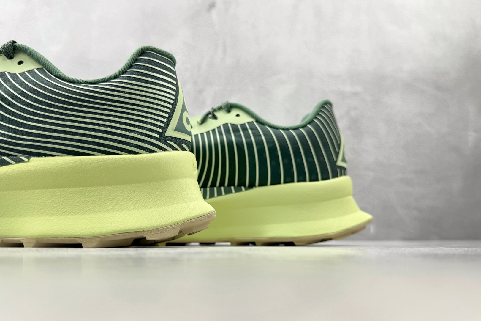 M 版 Nike ACG Ultrafly TRAIL SP 芦荟绿 货号：IR7317-300 尺码：36 36.5 