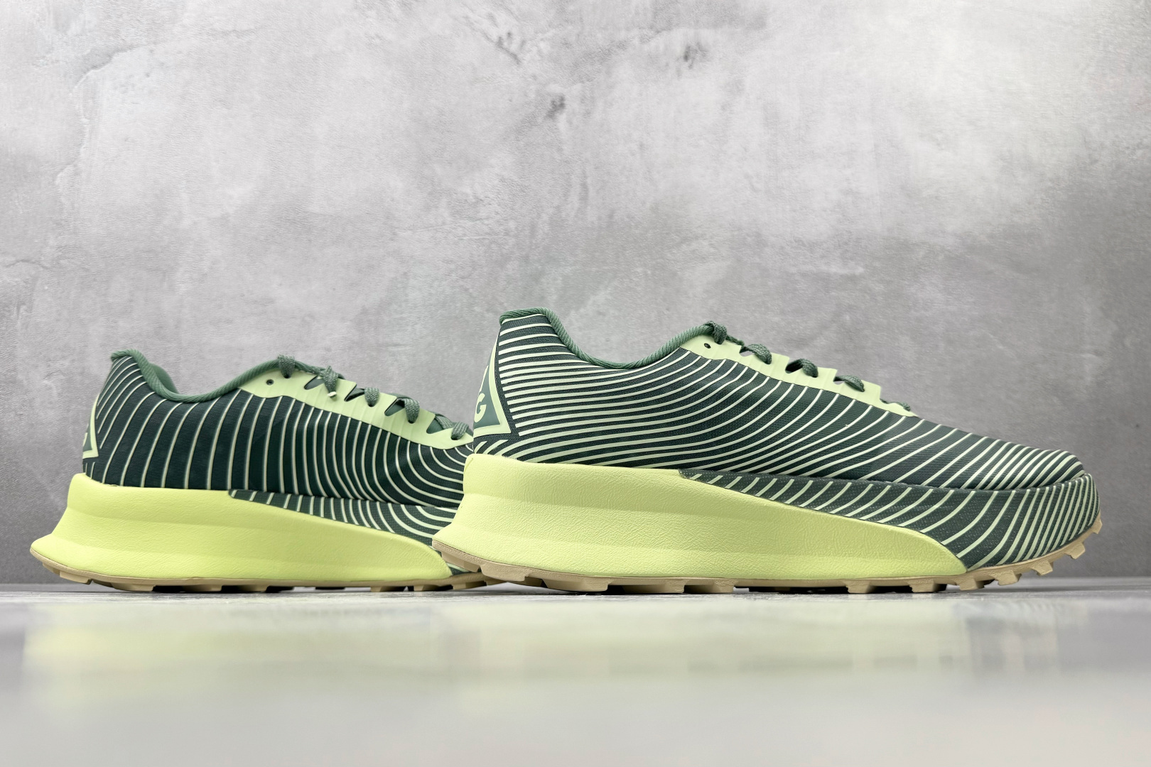 M 版 Nike ACG Ultrafly TRAIL SP 芦荟绿 货号：IR7317-300 尺码：36 36.5 
