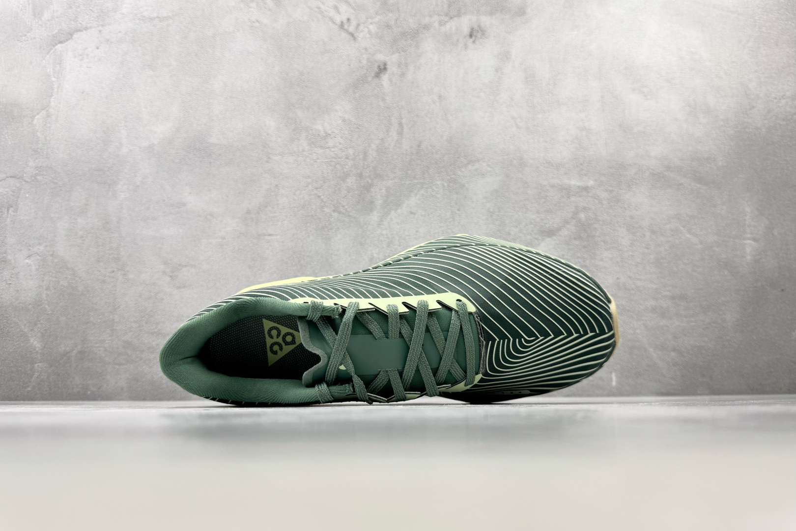 M 版 Nike ACG Ultrafly TRAIL SP 芦荟绿 货号：IR7317-300 尺码：36 36.5 