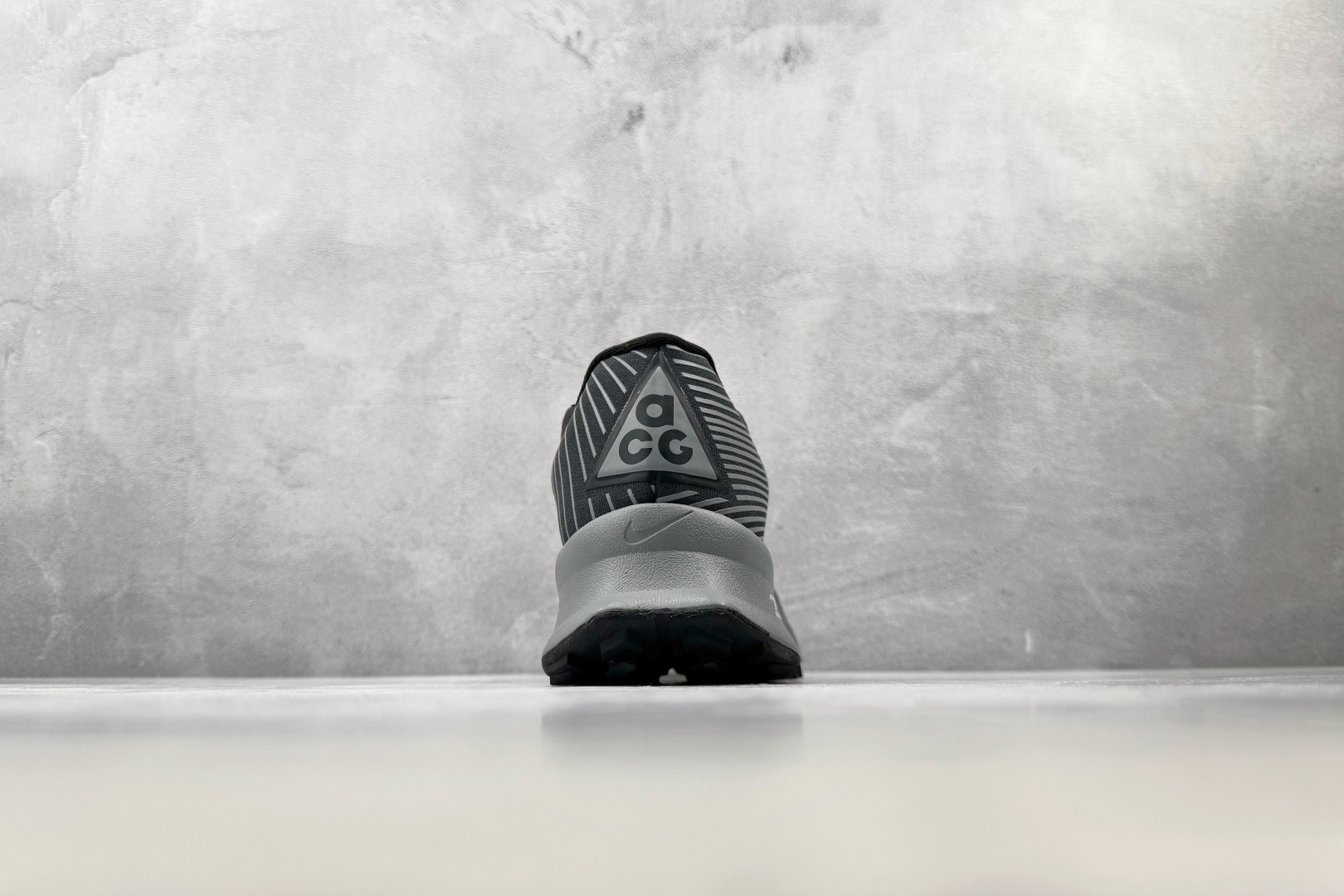 M 版 Nike ACG Ultrafly TRAIL 黑色 货号：HF5668-001 尺码：36 36.5 37.5