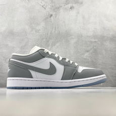 Mok Jordan Air Jordan 1 白灰 货号:DC0774-105 尺码:36 36.5 37.5 38 Mok Jordan Air Jordan 1 白灰 货号:DC0774-105 尺码:36 36.5 37.5 38