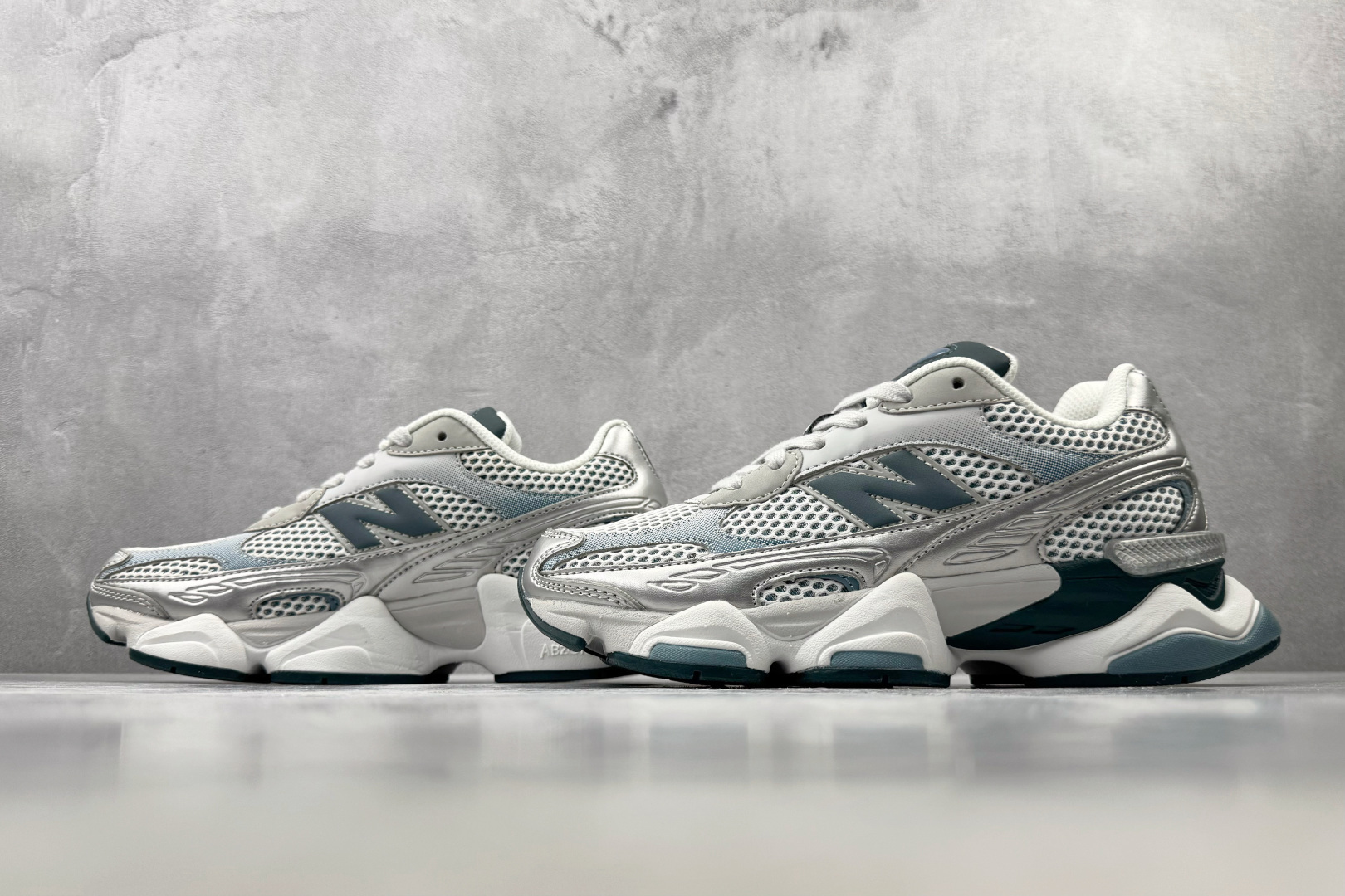 C 版 大厂出品 New Balance NB 9060 白绿 货号：U90606BA 尺码：36 36.5 37 38