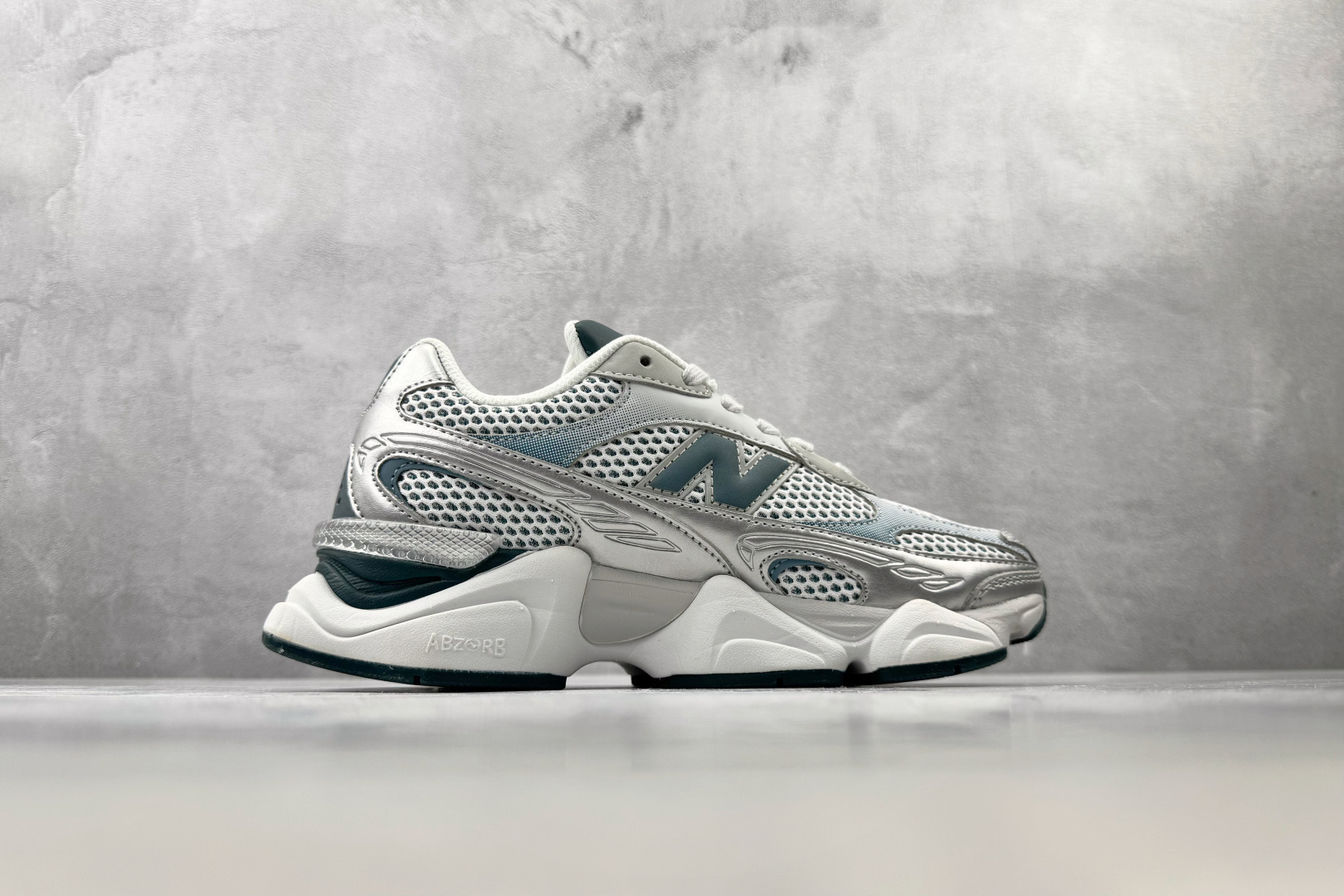 C 版 大厂出品 New Balance NB 9060 白绿 货号：U90606BA 尺码：36 36.5 37 38