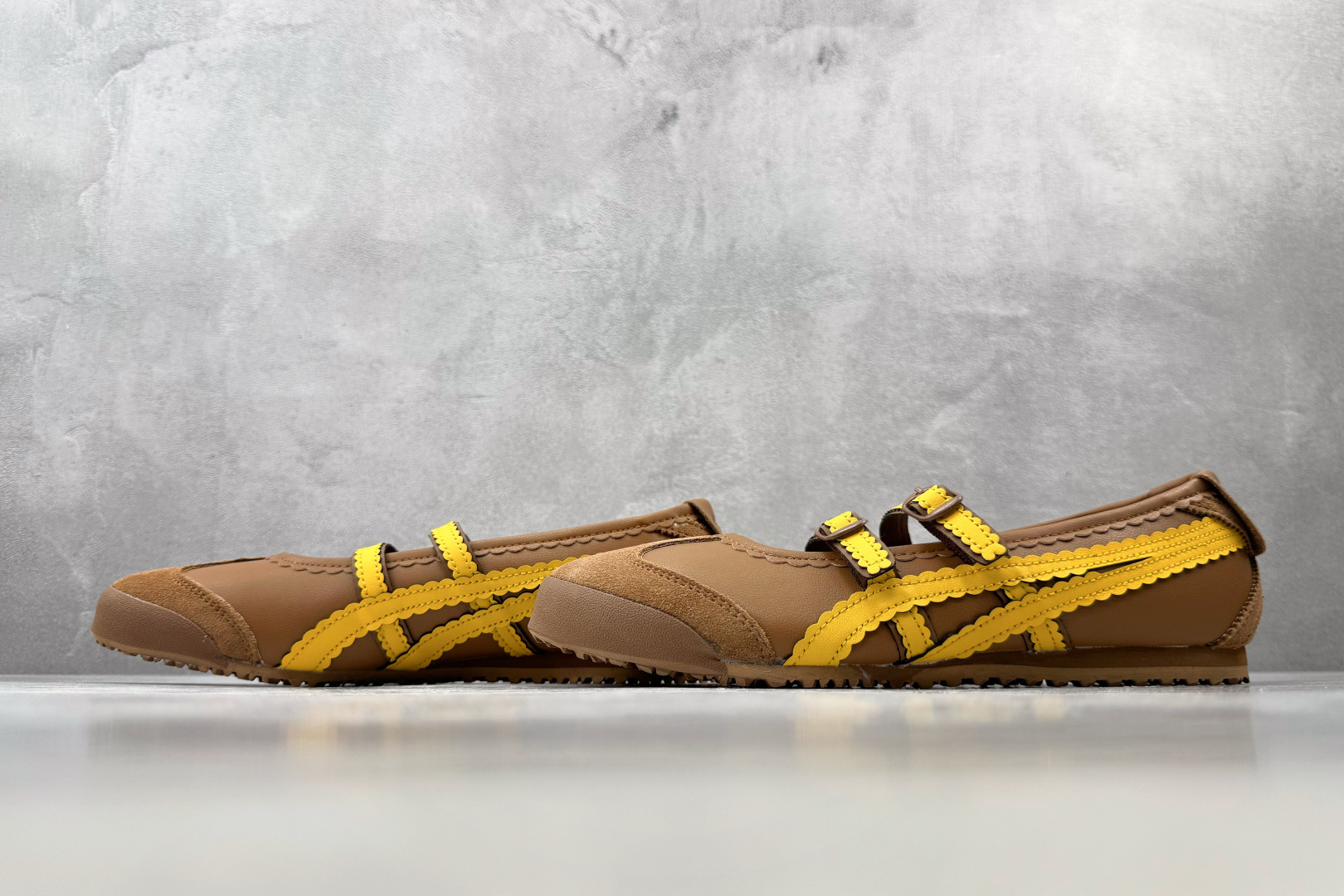 SC 渠道特供 Onitsuka Tiger鬼塚虎 MEXICO 66 TGRS 棕黄 货号:1182A678-201 SC 渠道特供 Onitsuka Tiger鬼塚虎 MEXICO 66 TGRS 棕黄 货号:1182A678-201