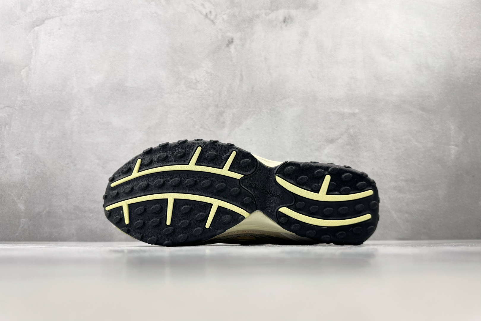FC 纯原出品 New Balance 204L 米绿 货号：U204L7YU 尺码：36 36.5 37.5 38 3