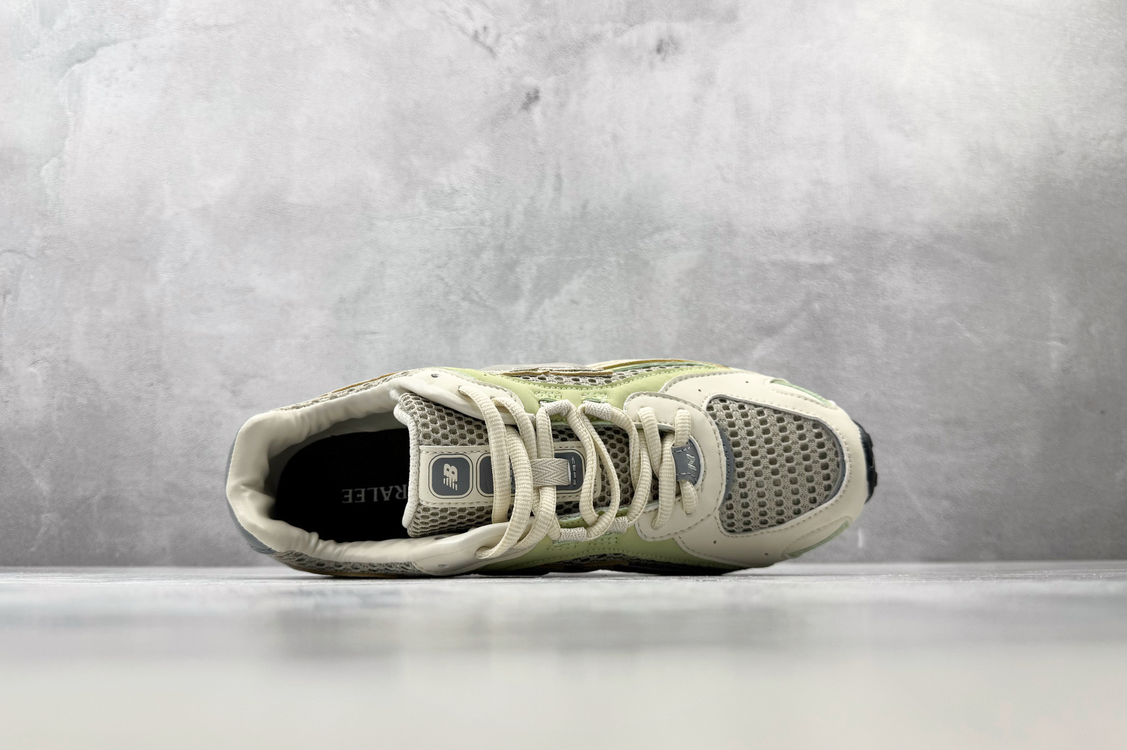 FC 纯原出品 New Balance 204L 米绿 货号：U204L7YU 尺码：36 36.5 37.5 38 3