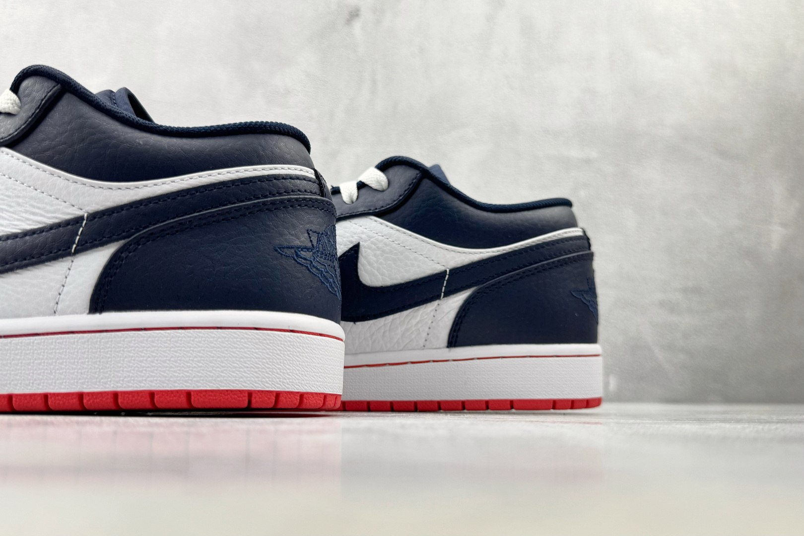 Mok Jordan Air Jordan 1 Retro Low 午夜蓝 货号：-481 尺码：36 36.5 37.