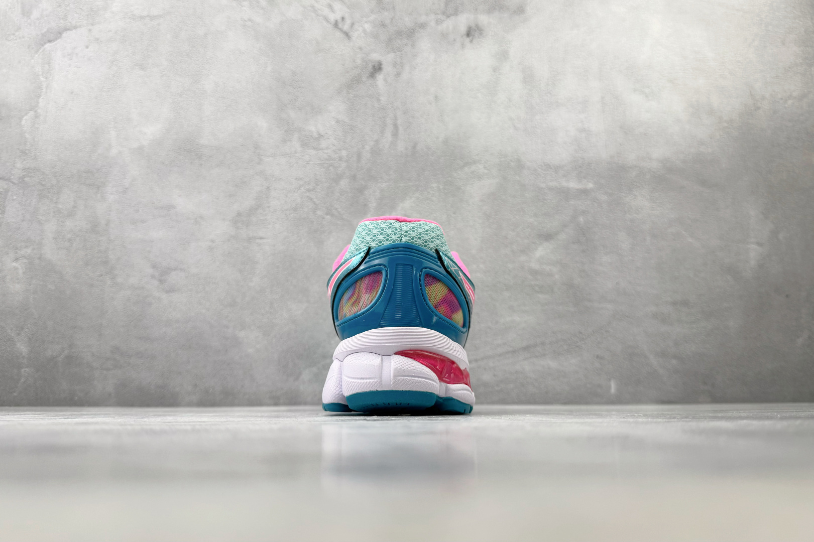 HX ASICS GEL-Nimbus 16绿色 货号:T485Q-0235 尺码:36 36.5 37 38.5 39 HX ASICS GEL-Nimbus 16绿色 货号:T485Q-0235 尺码:36 36.5 37 38.5 39