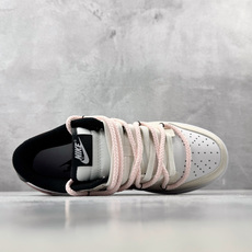 YC 【定制球鞋】Nike Dunk 恋爱日记 白粉 货号:CW1590 100 尺码:35.5 36 36.5 37 YC 【定制球鞋】Nike Dunk 恋爱日记 白粉 货号:CW1590 100 尺码:35.5 36 36.5 37