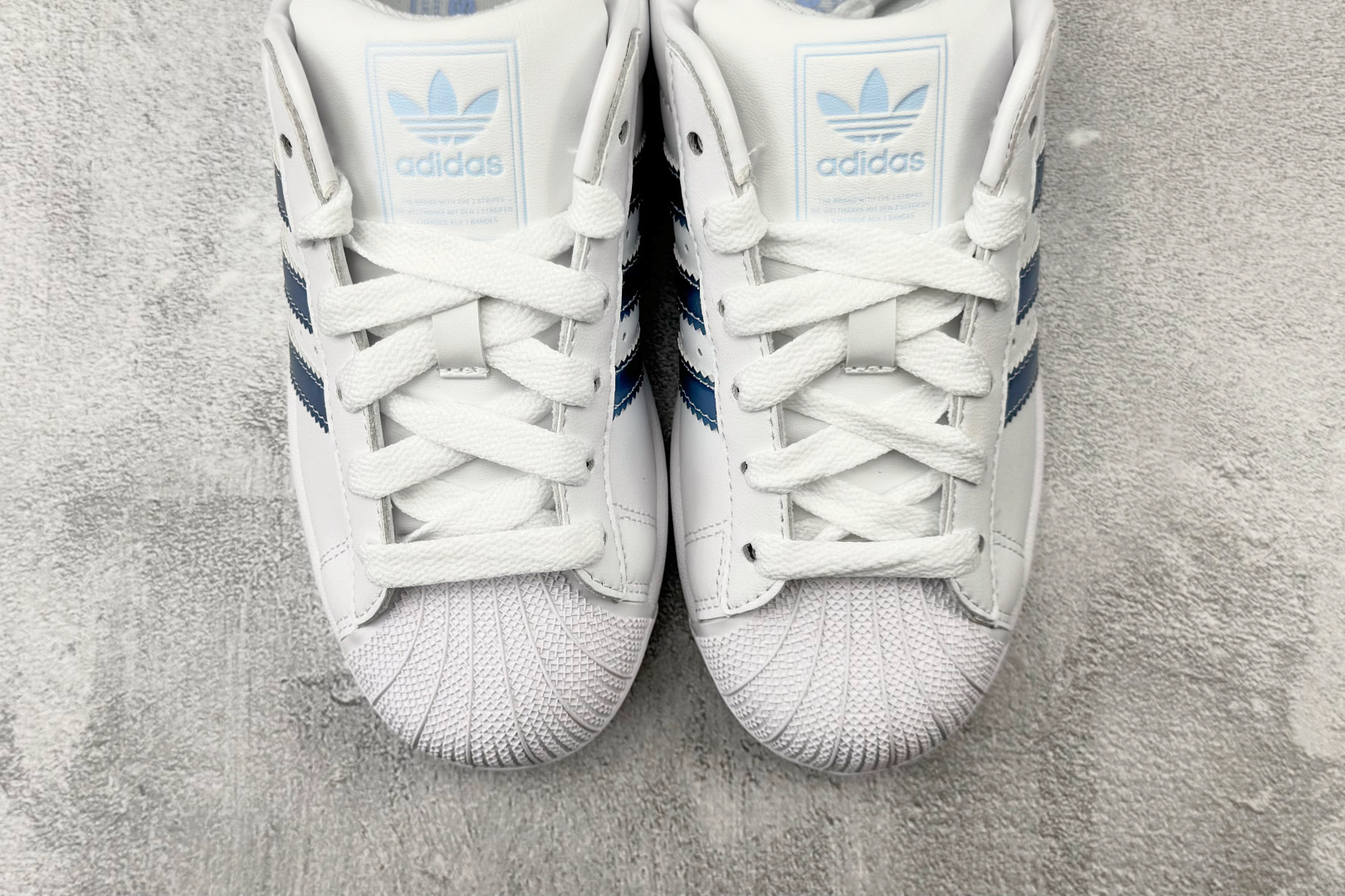 XP/H11 平台专供 adidas originals SUPERSTAR 2 白色 货号: LA7739 尺码：35