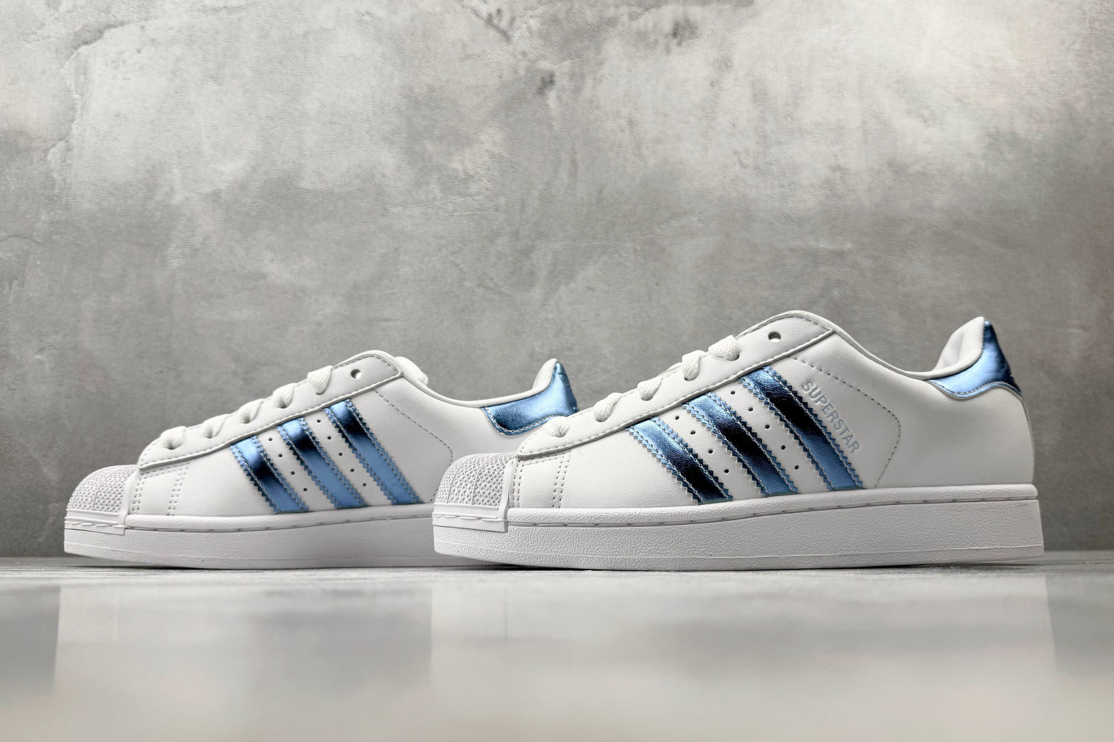 XP/H11 平台专供 adidas originals SUPERSTAR 2 白色 货号: LA7739 尺码：35
