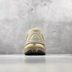 FC 纯原出品 New Balance NB 983 米色 货号:U98339D 尺码:36 36.5 37.5 38 FC 纯原出品 New Balance NB 983 米色 货号:U98339D 尺码:36 36.5 37.5 38