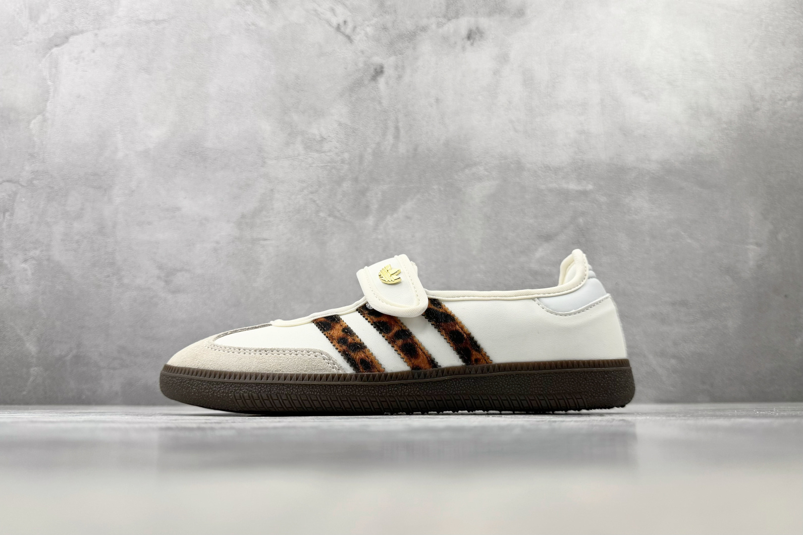R版 出口订单 adidas originals Samba OG 豹纹 货号：HQ7970 尺码：35.5 36 36