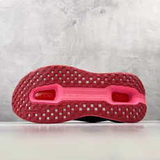 HC Nike Vomero Premium 红色 货号 :IU2827 600 尺码:36 36.5 37 37.5 HC Nike Vomero Premium 红色 货号 :IU2827 600 尺码:36 36.5 37 37.5