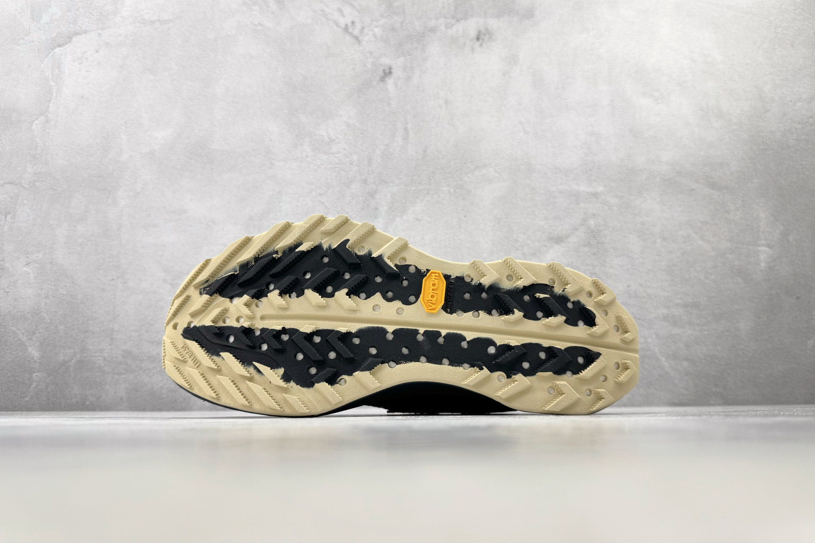 M 版 Nike ACG Ultrafly TRAIL 黑色 货号：IM6077-001 尺码：36 36.5 37.5