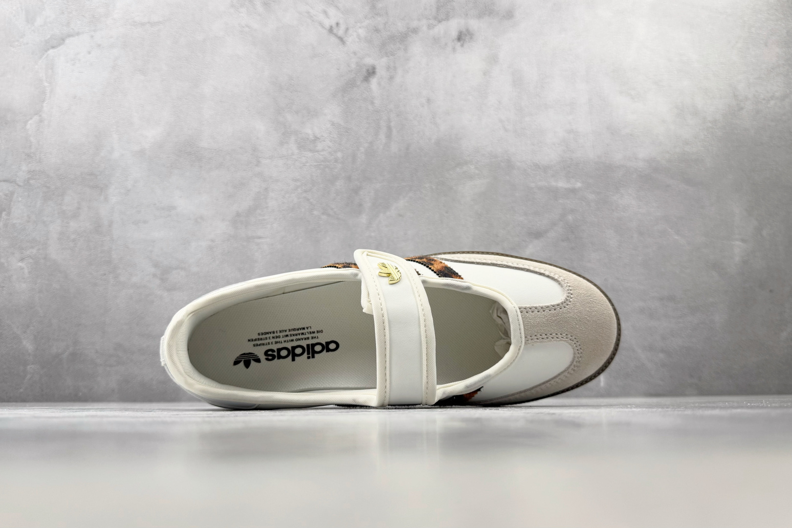 R版 出口订单 adidas originals Samba OG 豹纹 货号：HQ7970 尺码：35.5 36 36