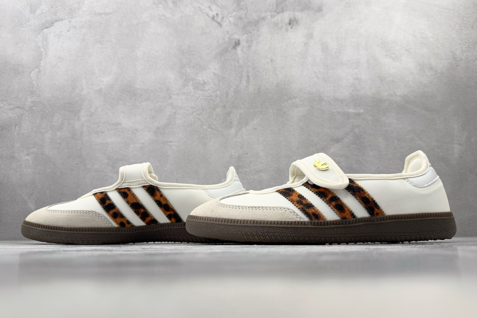R版 出口订单 adidas originals Samba OG 豹纹 货号：HQ7970 尺码：35.5 36 36