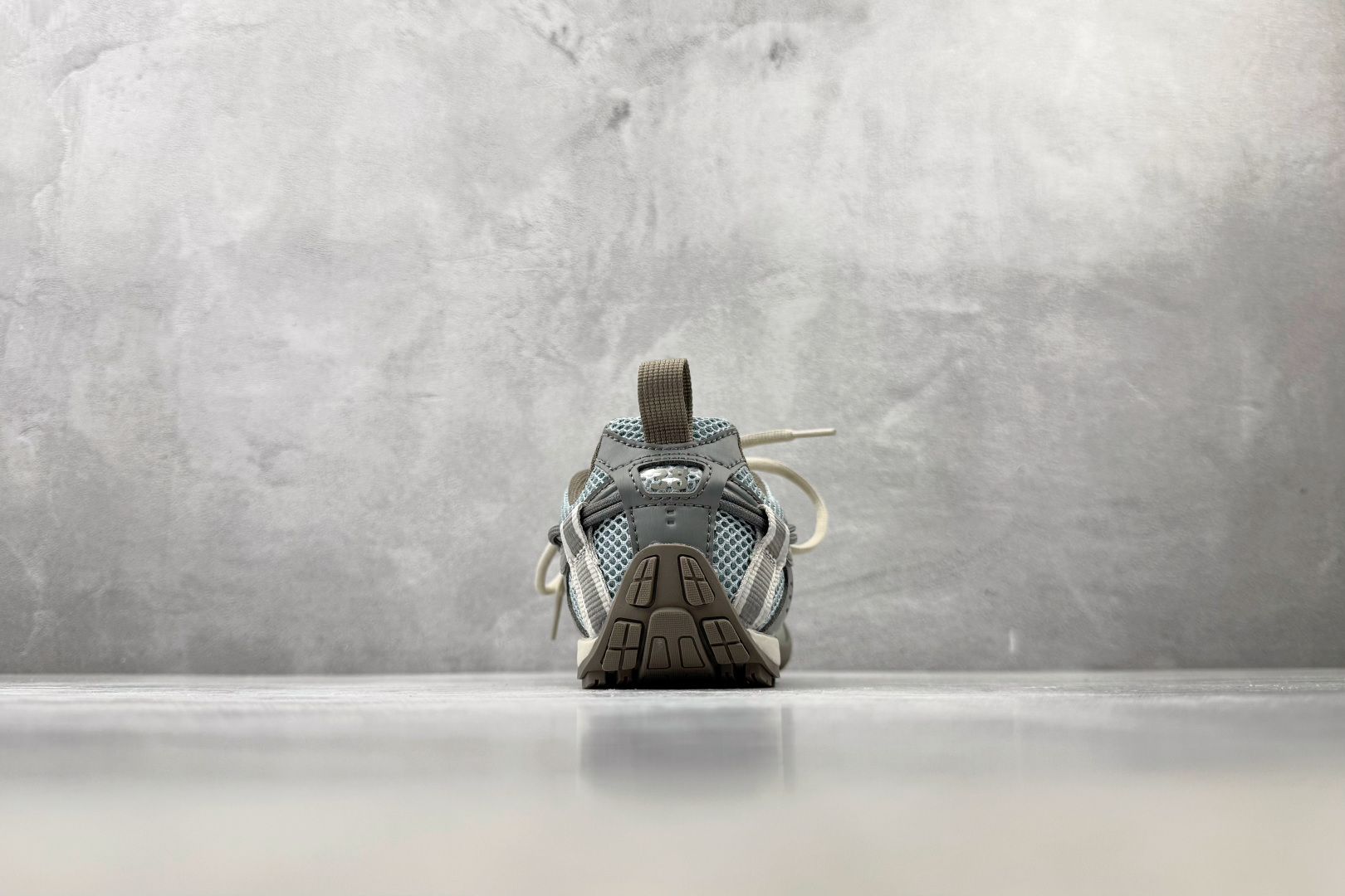 VG  代购版 Balenciaga巴黎世家 Radar Gradient Lines 灰黄 货号：WSTGL2471 