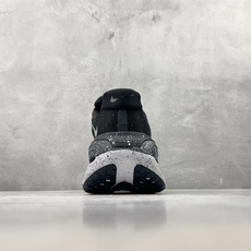 HC Nike Vomero Premium 黑白银 货号 :IU2827 001 尺码:36 36.5 37 37.5 HC Nike Vomero Premium 黑白银 货号 :IU2827 001 尺码:36 36.5 37 37.5