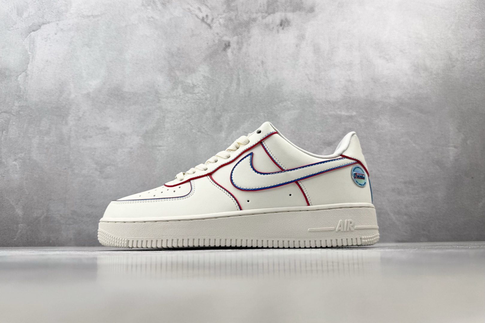 3A Nike Air Force 1 WNBA 30 白蓝红 货号：IR1968-133 尺码： 36 36.5 37