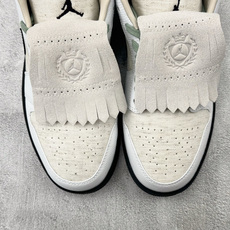 K版 综合版 Jordan Air Jordan 1 米白黑 货号:IW2020 尺码:36 36.5 37.5 38 K版 综合版 Jordan Air Jordan 1 米白黑 货号:IW2020 尺码:36 36.5 37.5 38