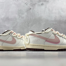 YC Nike Dunk 粉蝶 货号:DD1503 124 尺码:35.5 36 36.5 37.5 38 38.5 3 YC Nike Dunk 粉蝶 货号:DD1503 124 尺码:35.5 36 36.5 37.5 38 38.5 3