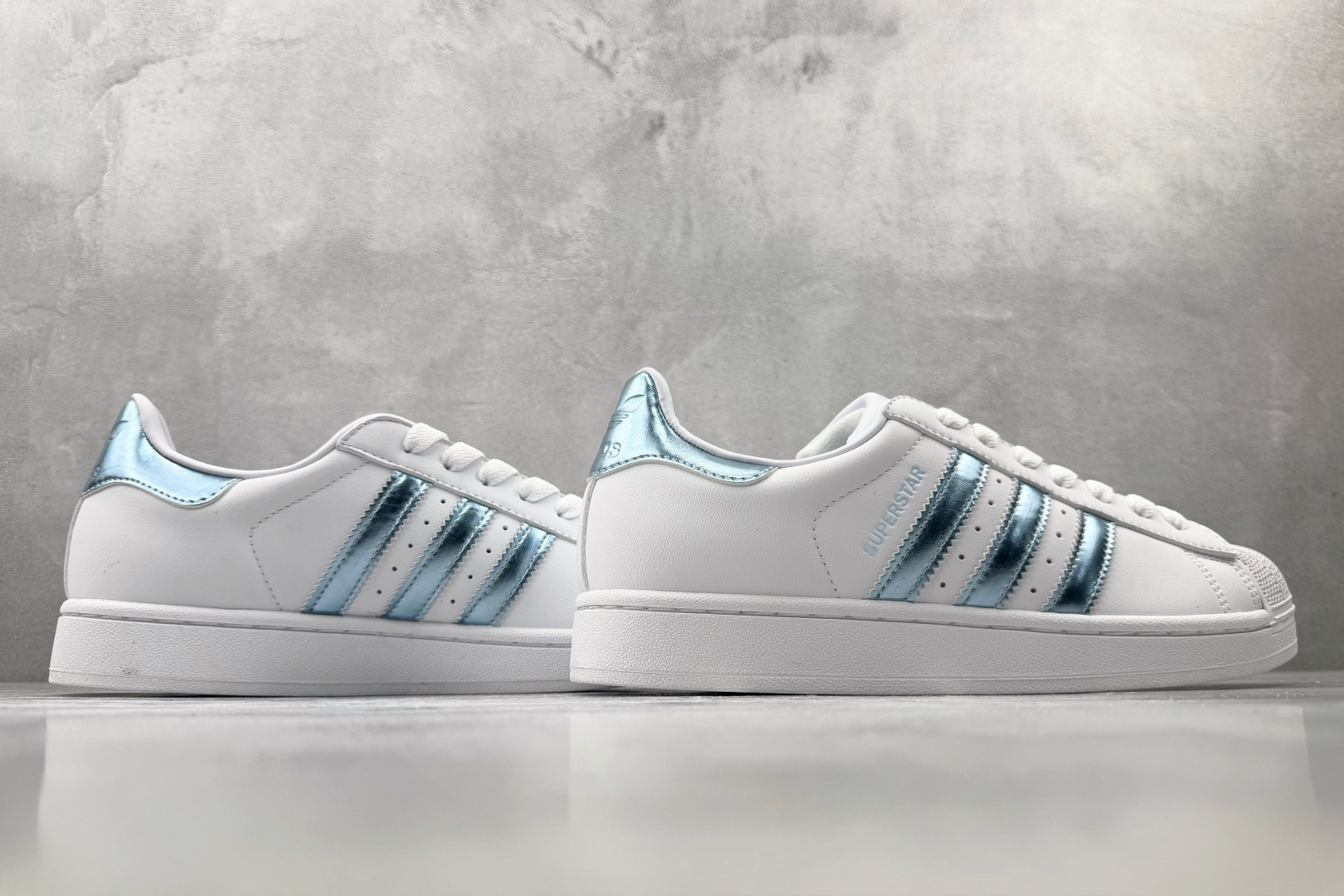 PP adidas originals Superstar 2 白银 货号：LA7739 尺码：35.5 36 36.5