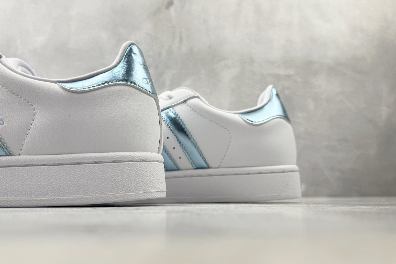PP adidas originals Superstar 2 白银 货号：LA7739 尺码：35.5 36 36.5