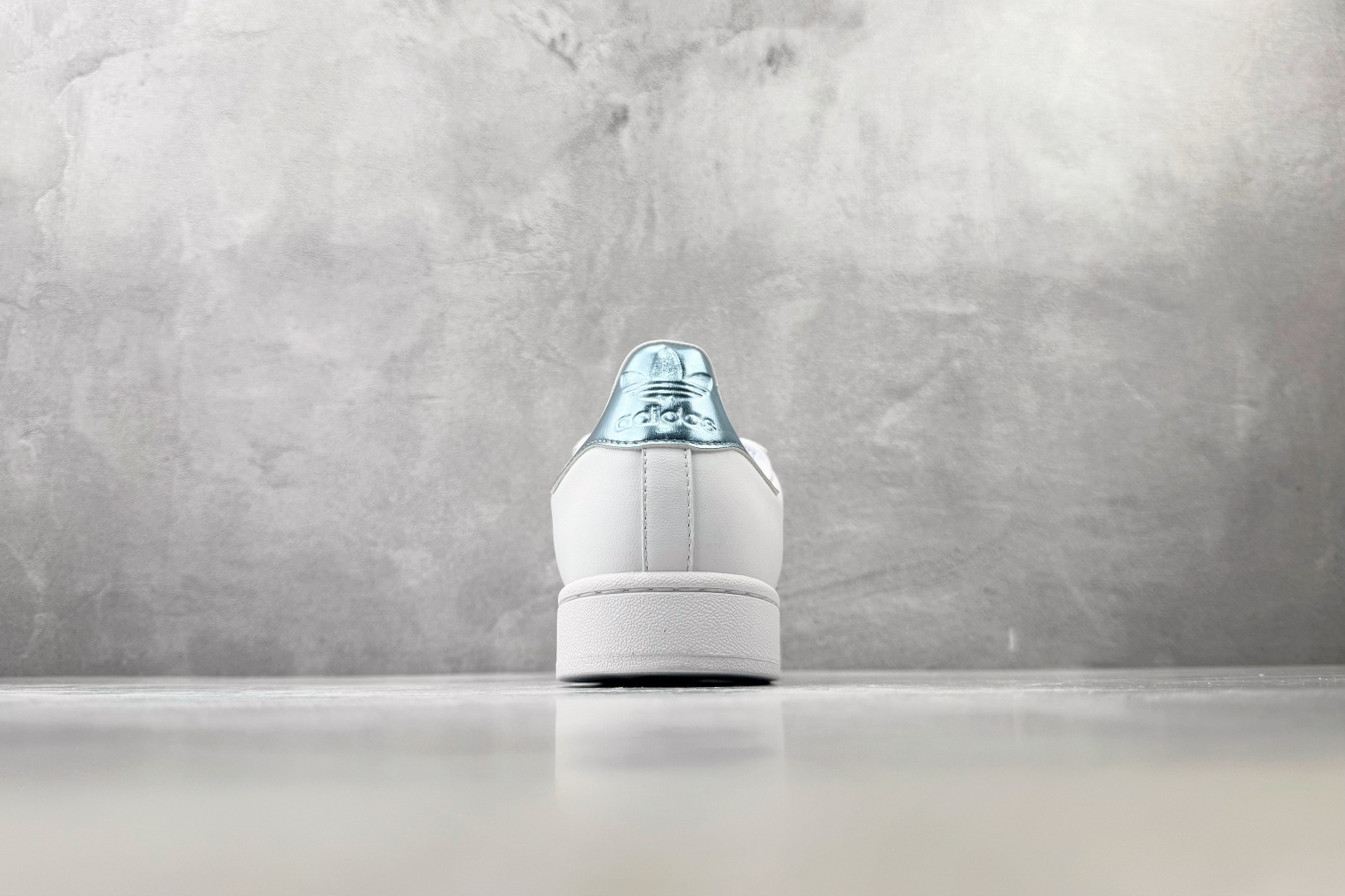 PP adidas originals Superstar 2 白银 货号：LA7739 尺码：35.5 36 36.5