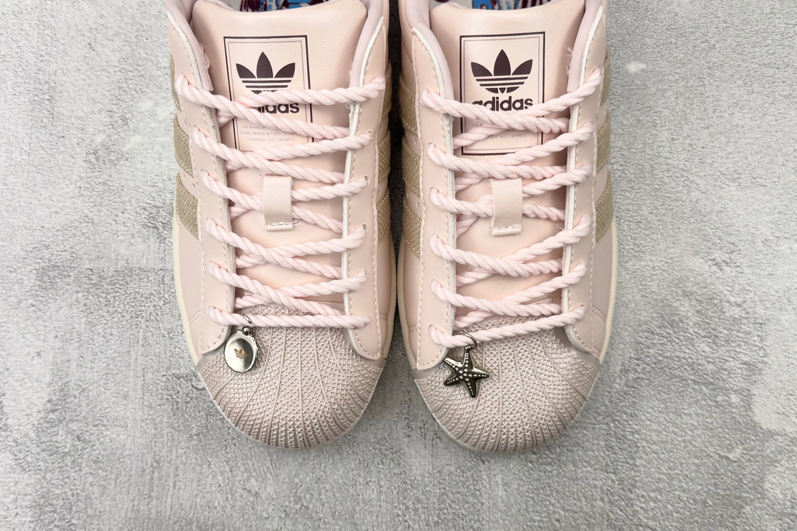 PP adidas originals Superstar 2 石英色 货号：LB9764 尺码：35.5 36 36.