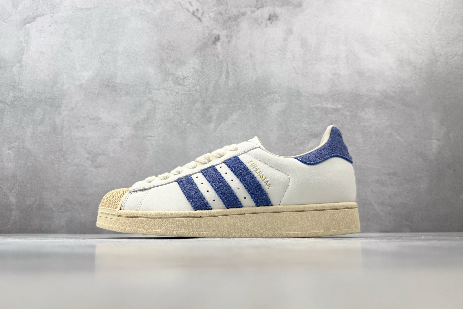 PP adidas originals Superstar 2 白蓝 货号：KZ6732 尺码：35.5 36 36.5