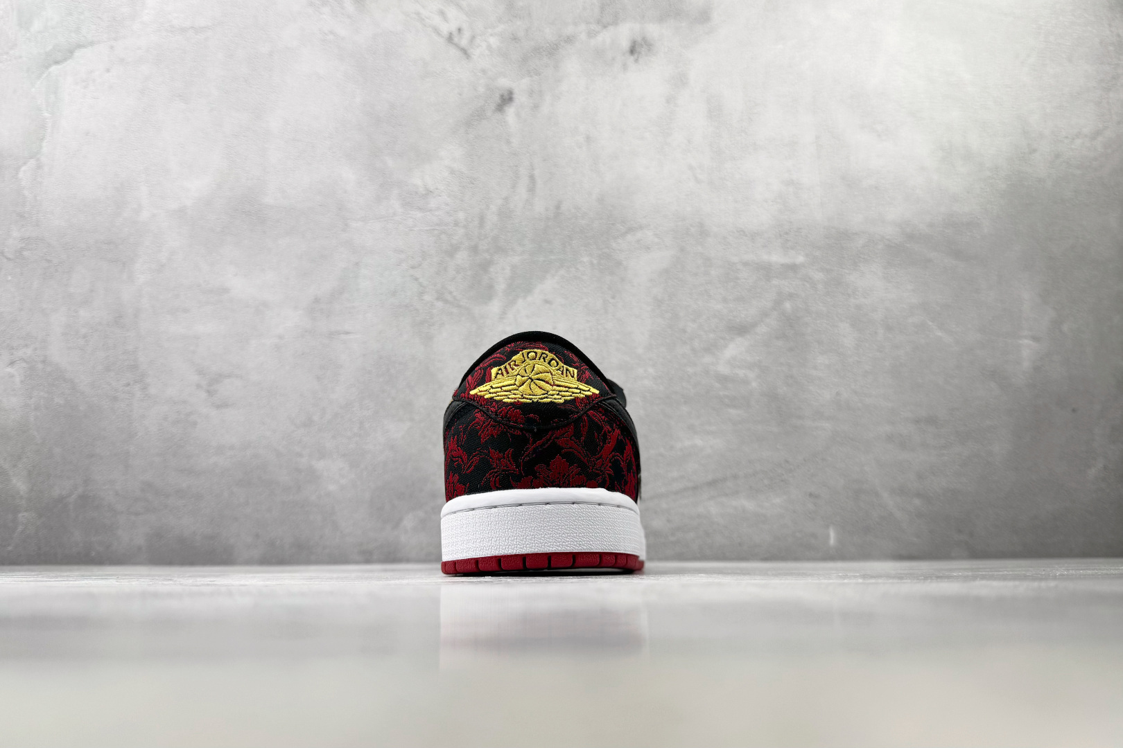 K 版 综合版 Jordan Air Jordan 1 Retro OG Last Dance at the Garde