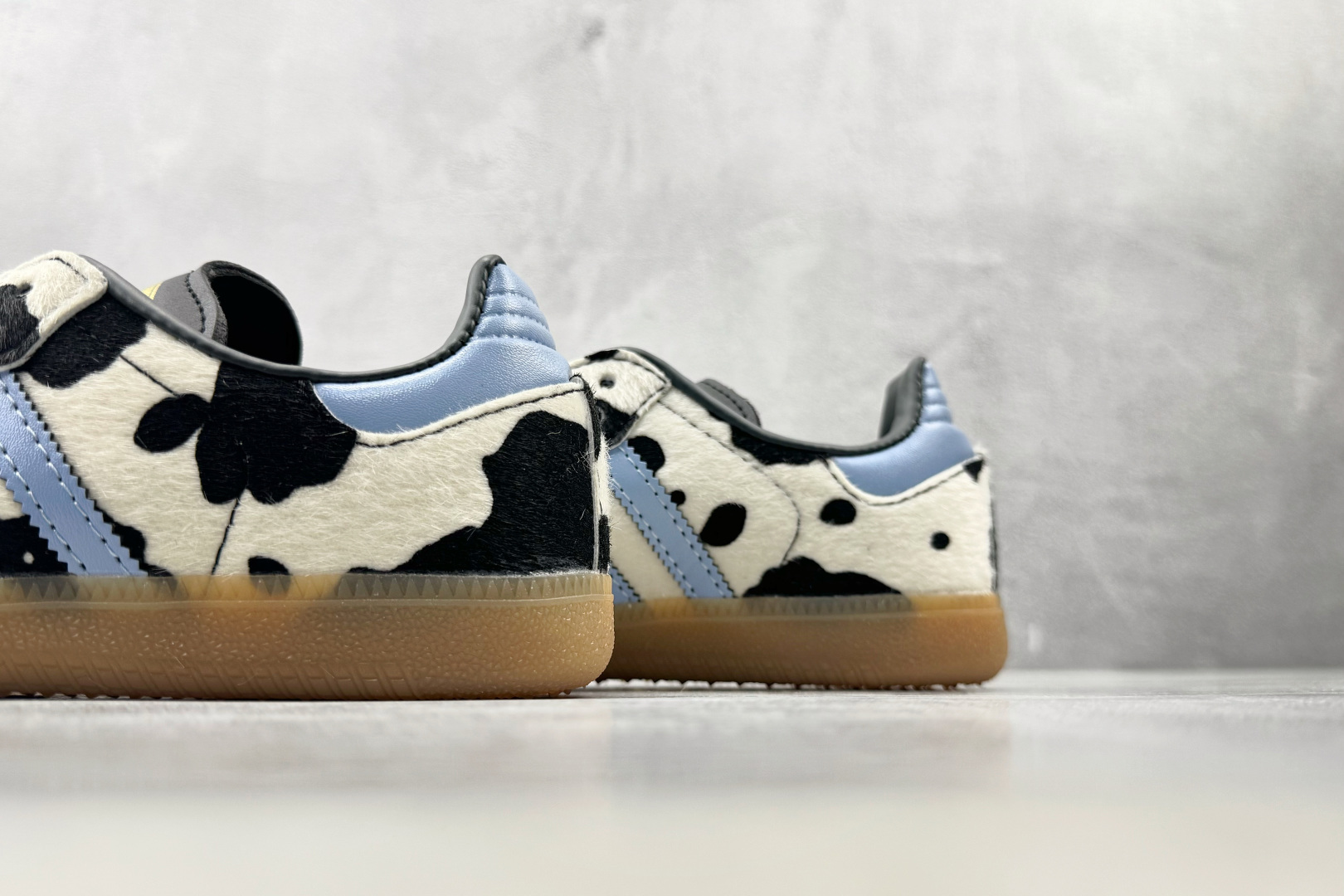 R版 出口订单 adidas originals SAMBA OG 黑白 货号：KJ7448 尺码：35.5 36 36