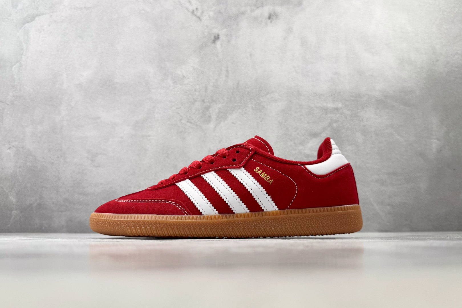 R版 出口订单 adidas originals SAMBA OG 红色 货号：KJ2788 尺码：35.5 36 36