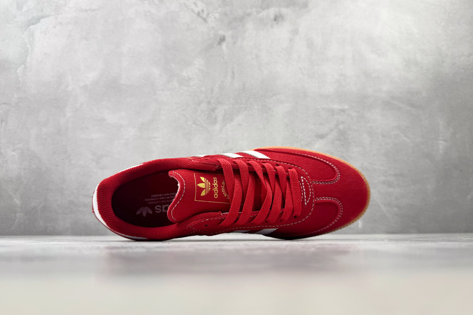 R版 出口订单 adidas originals SAMBA OG 红色 货号:KJ2788 尺码:35.5 36 36 R版 出口订单 adidas originals SAMBA OG 红色 货号:KJ2788 尺码:35.5 36 36