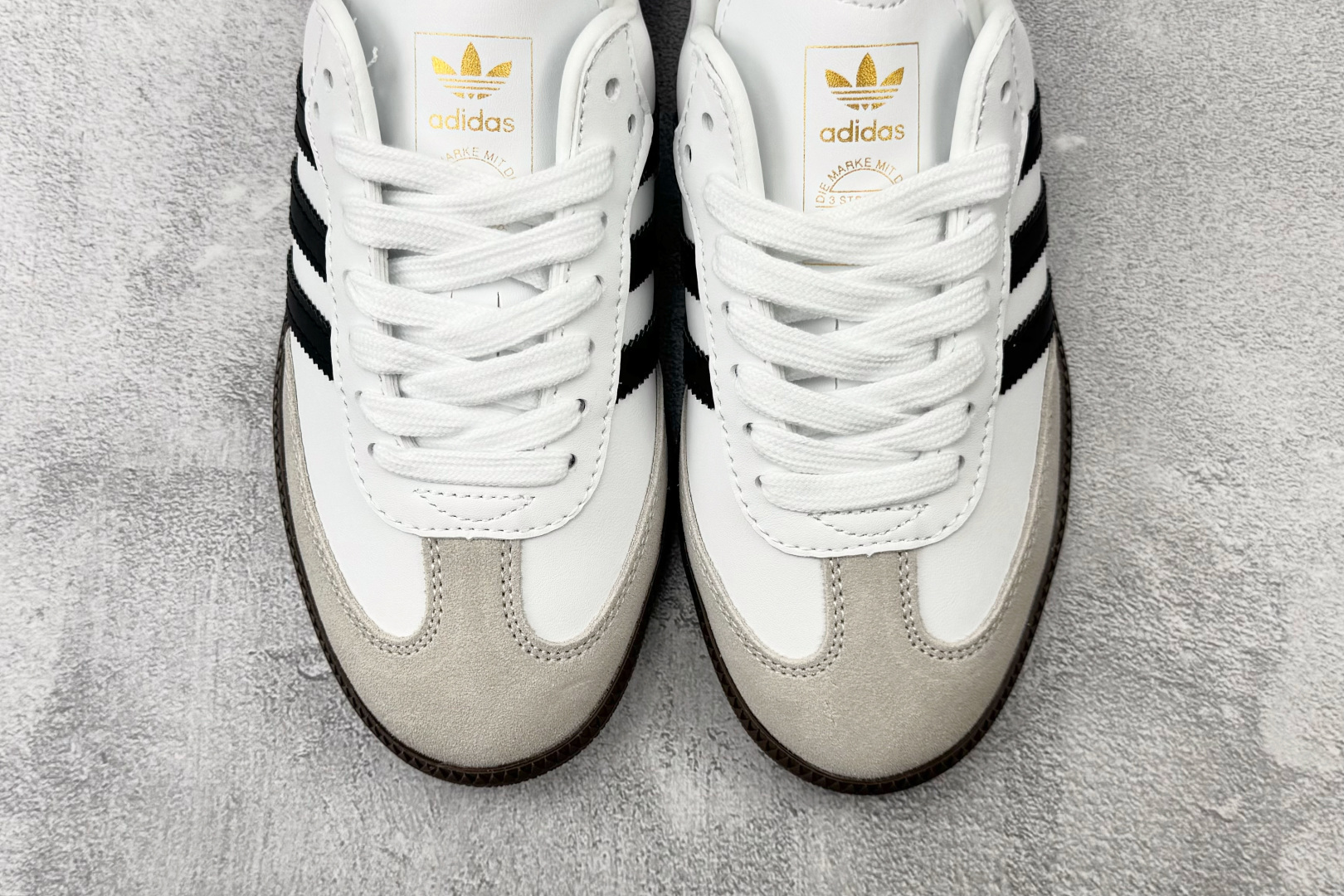 R版 出口订单 adidas originals SAMBA 白色 货号：LC5441 尺码：35.5 36 36.5 
