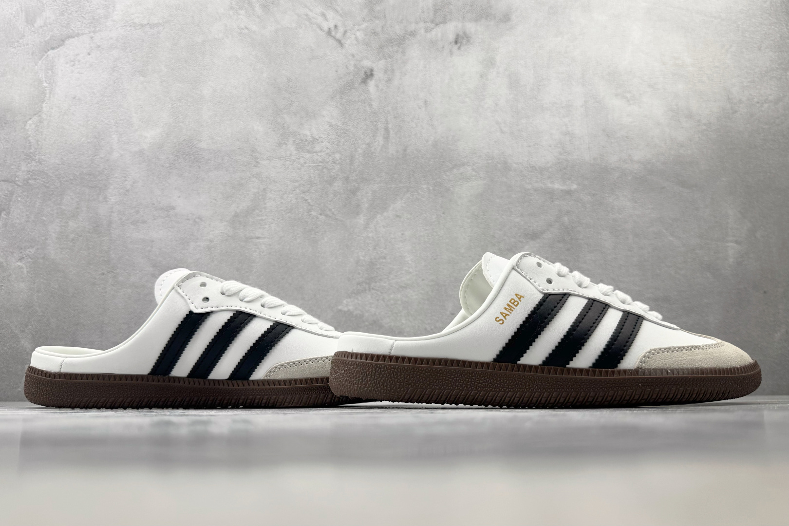 R版 出口订单 adidas originals SAMBA 白色 货号：LC5441 尺码：35.5 36 36.5 