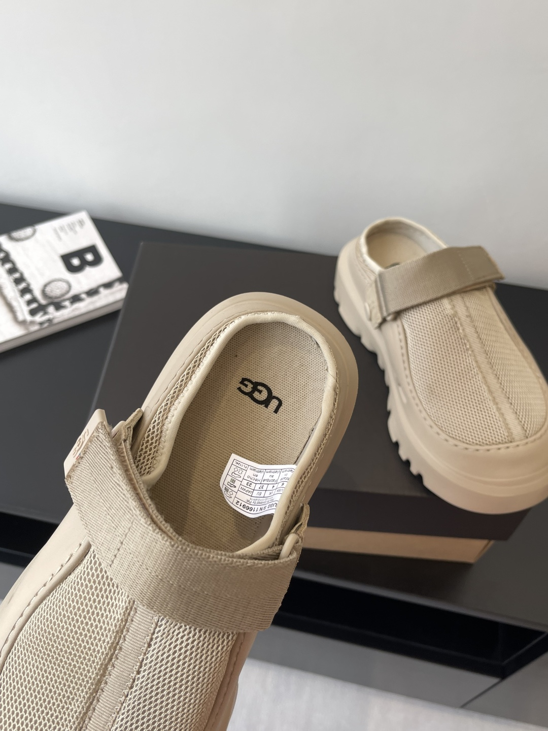 Unknown 250 25ss官网最新半包厚底拖鞋
