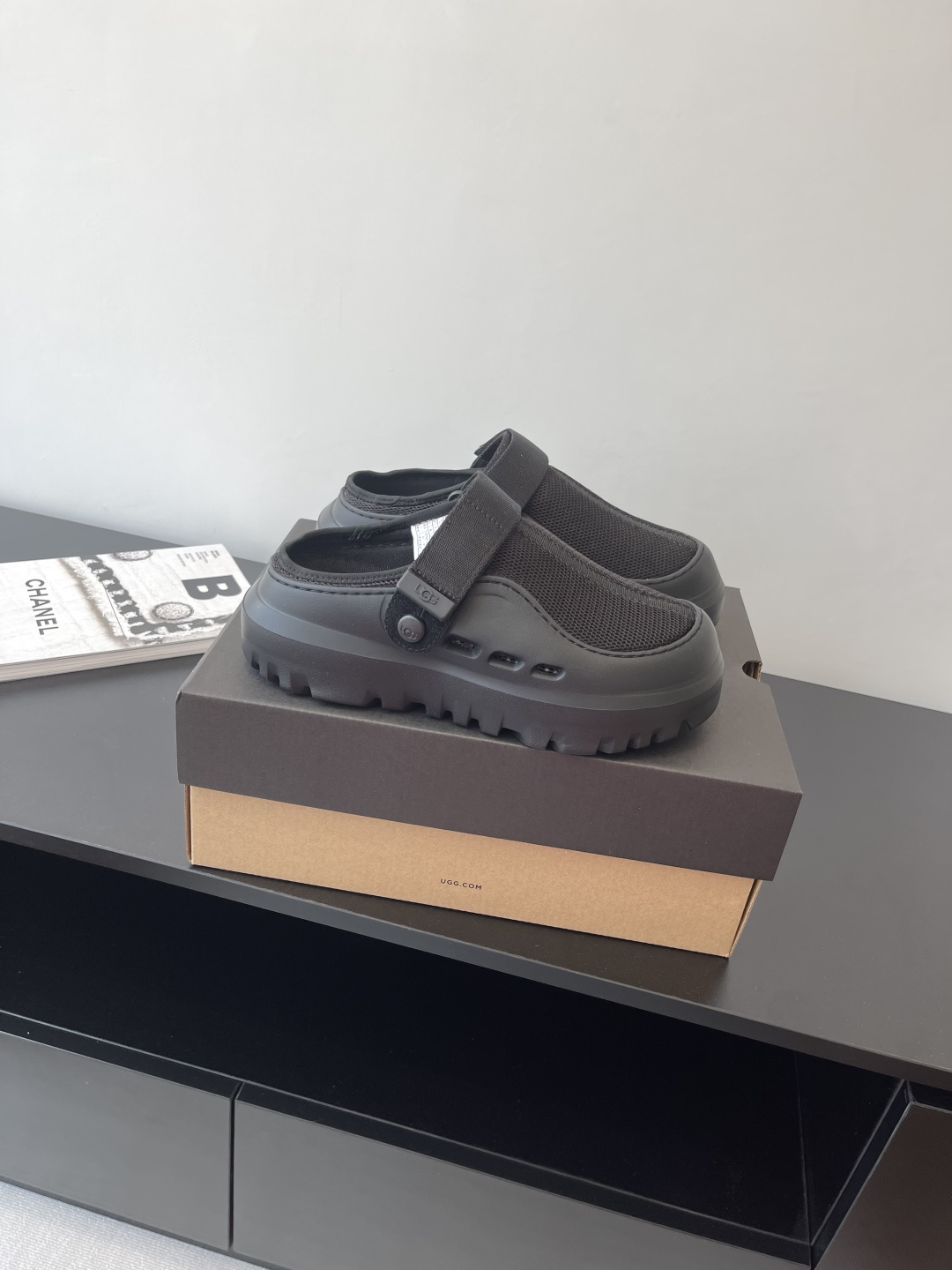 Unknown 250 25ss官网最新半包厚底拖鞋