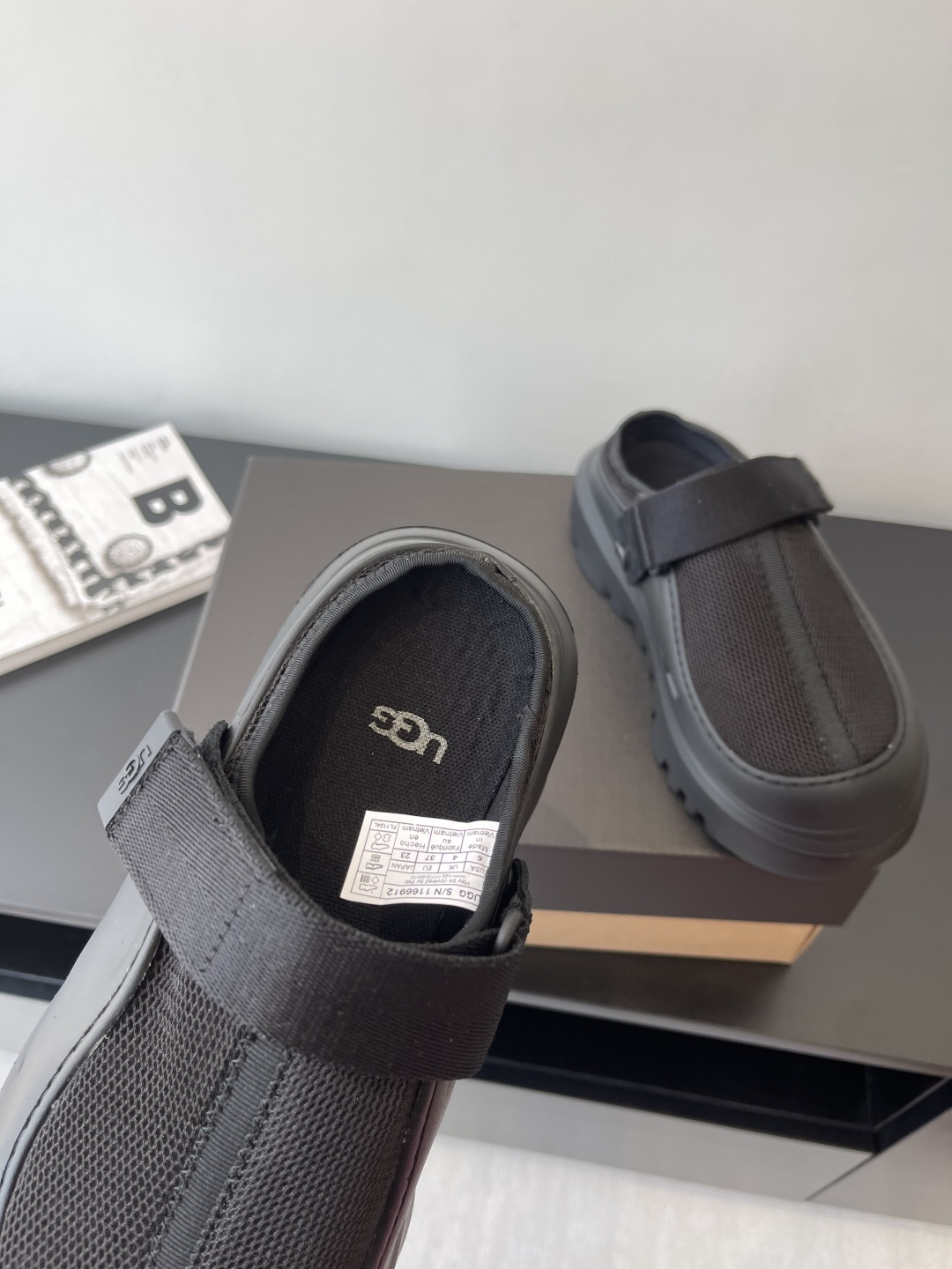 Unknown 250 25ss官网最新半包厚底拖鞋