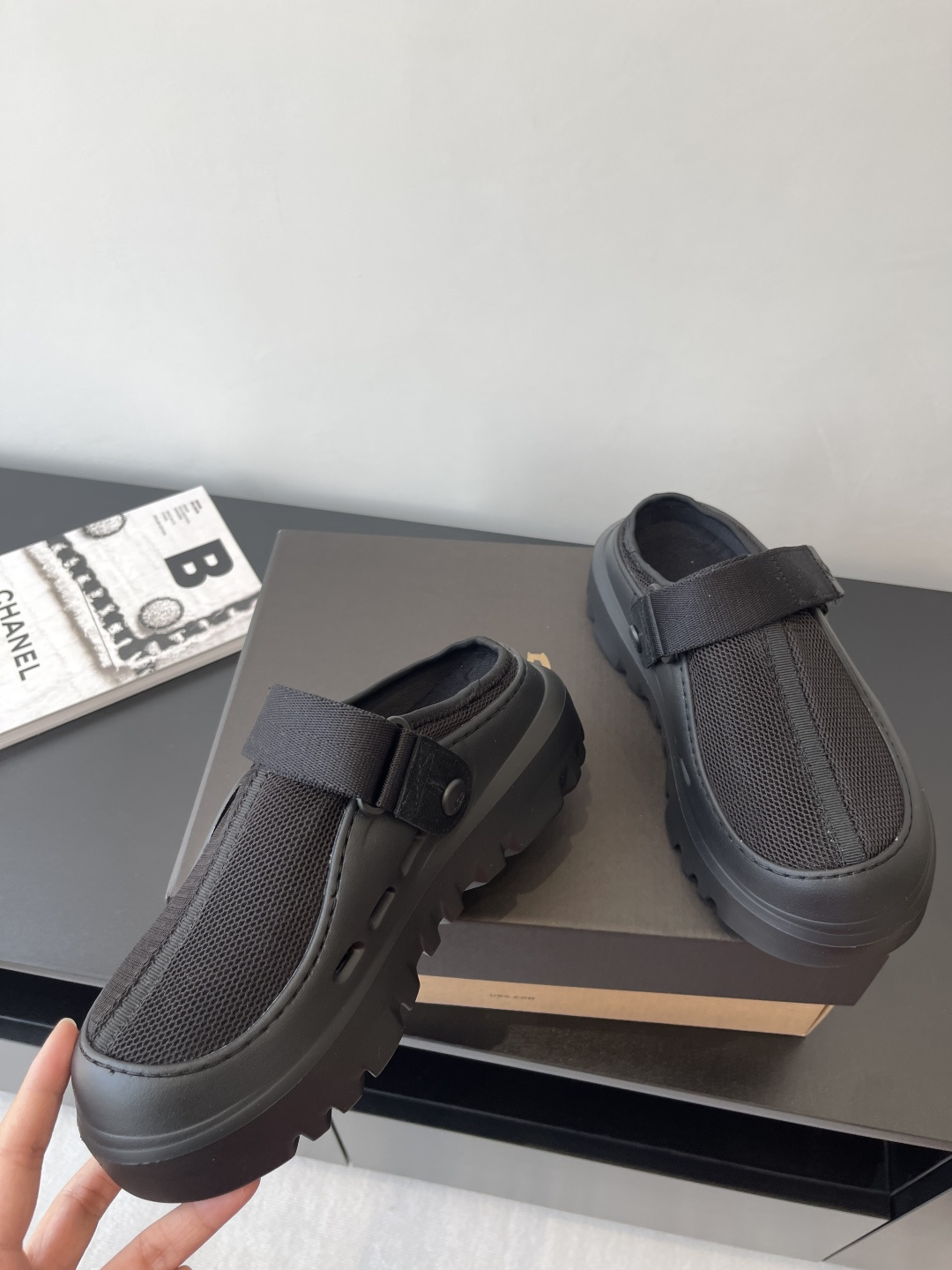 Unknown 250 25ss官网最新半包厚底拖鞋
