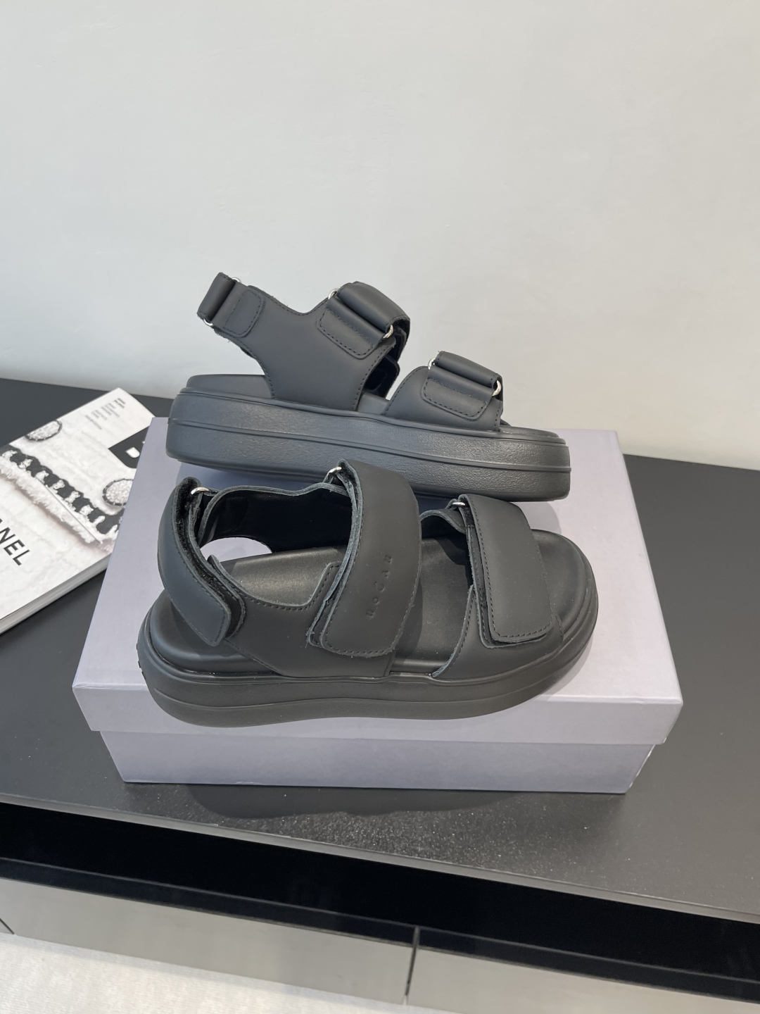 Hogan Skyscraper Sandals: Summer Footwear Redefined with Comfort and Style - 图片 9
