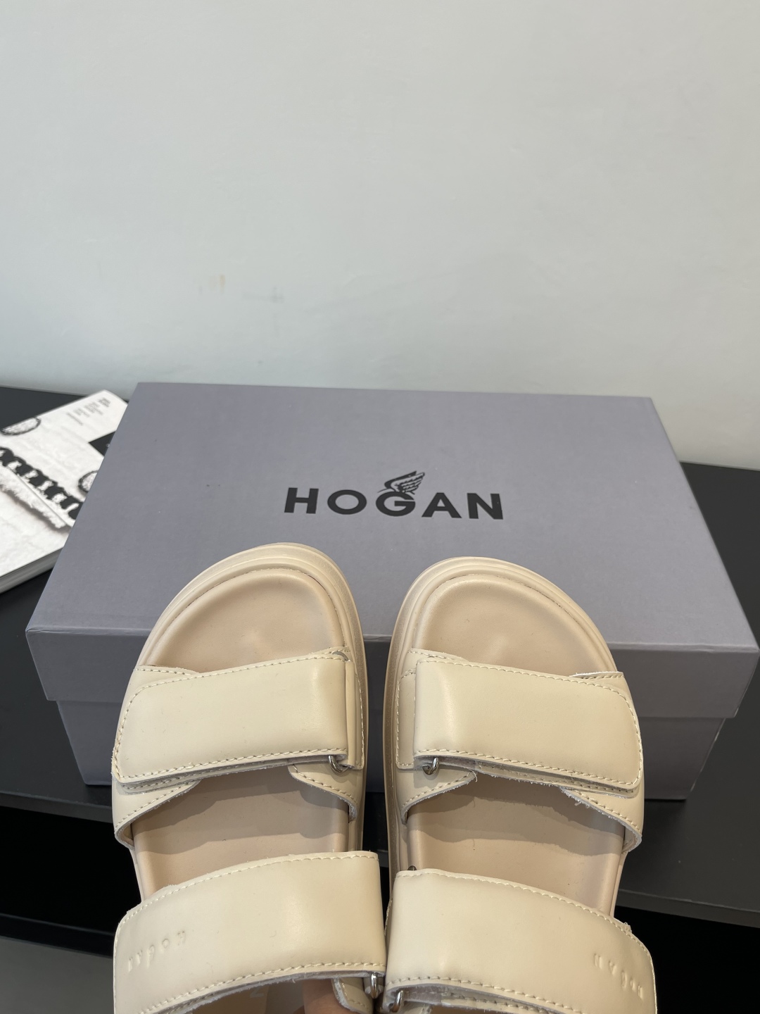Hogan Skyscraper Sandals: Summer Footwear Redefining Style and Comfort - 图片 6