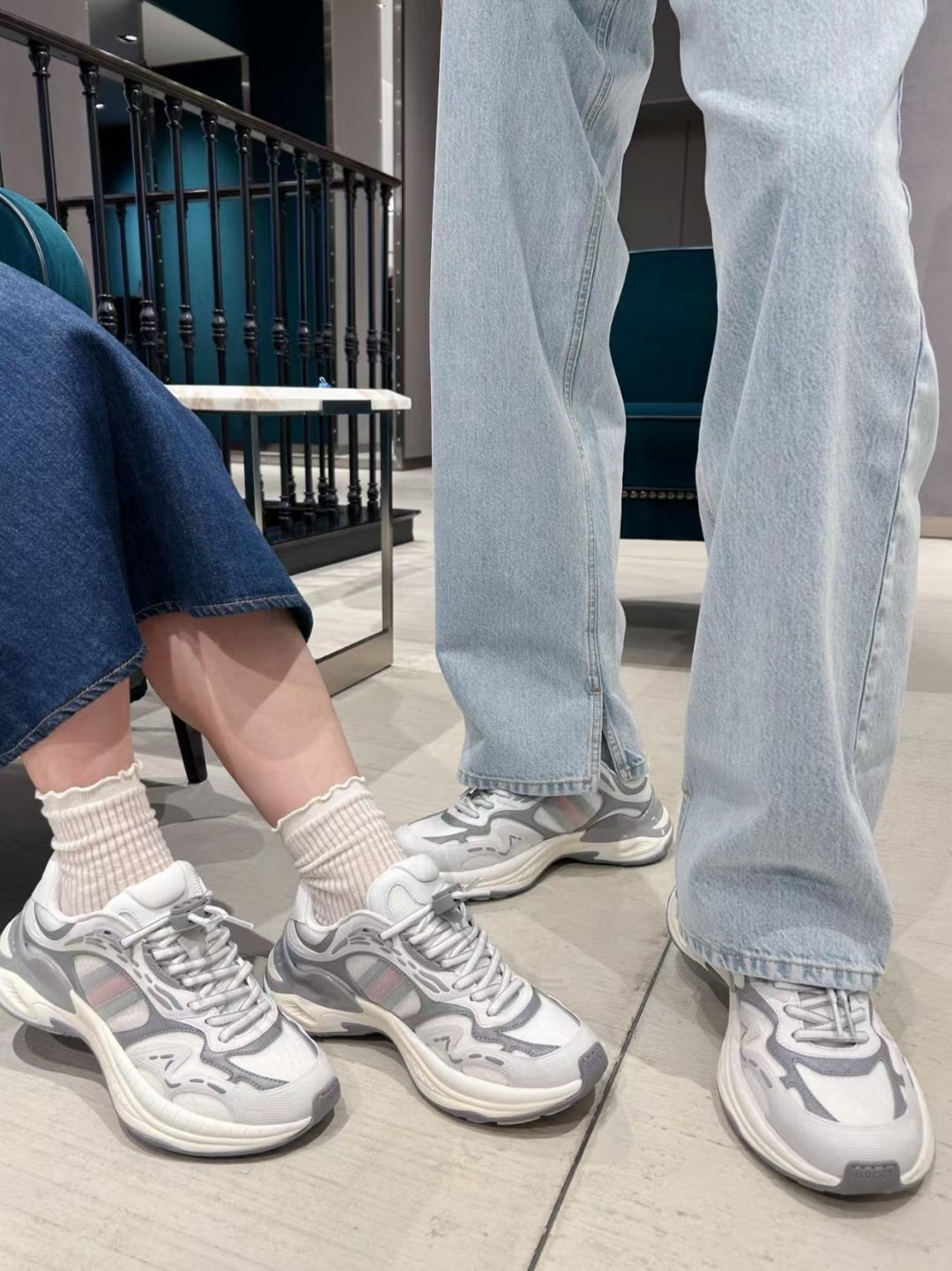 NO:345716,Picture of foot ~,19860909上脚图～,,Men's shoes