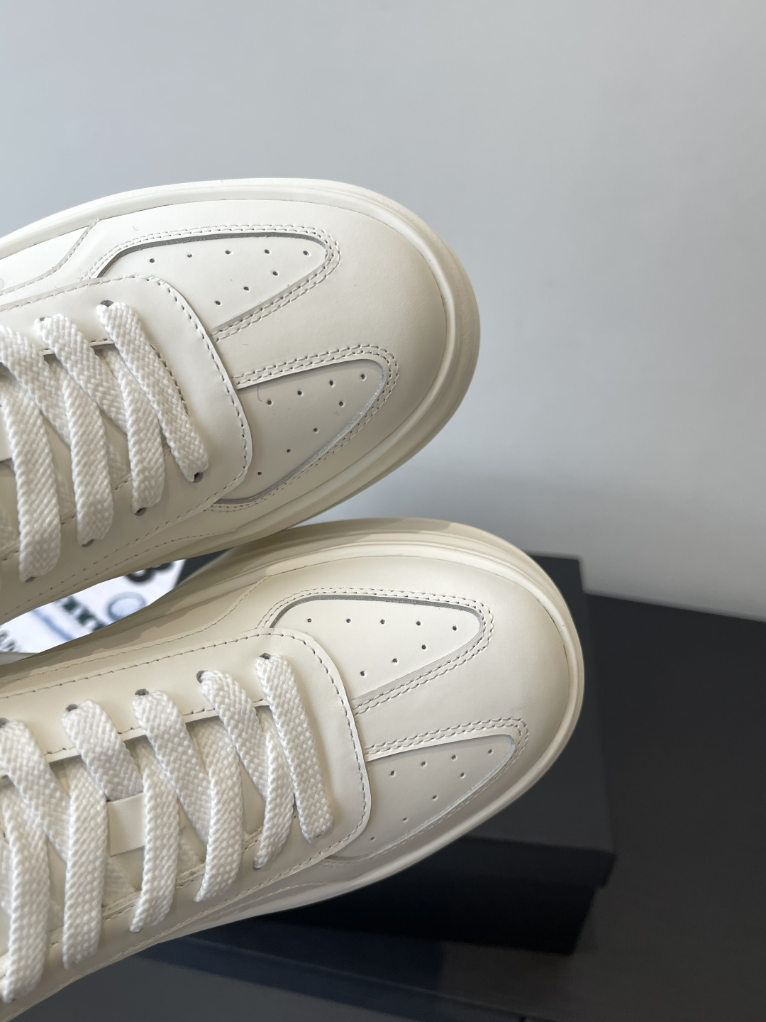 Stylish German Teaching Shoes: Imported Sheepskin, 4.5cm Boots, TPU Bottom. - 图片 4