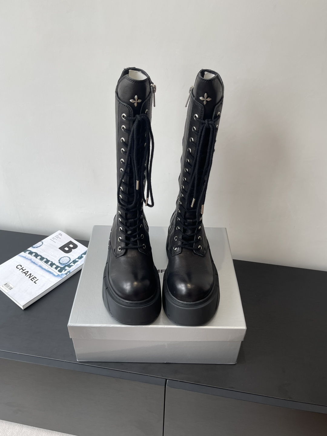 NO:442960,Long boots Smfk 25ss new products, thick sole, casual shoes, derby shoes, short boots, long boots, really, really durable, the more you look, the more you like it, the gossip of short babies, directly lengthen the body proportions, soft and comfortable, the sole is wear-resistant and non-slip, every color is very versatile, the upper is made of original imported cowhide, inner foot pad sheepskin, high heel 7.5cm, original custom EVA rubber outsole, size 35-40 (customized for 40), boots, boots, cowhide, sheepskin19860909长靴Smfk 25ss新品 厚底 休闲鞋 德比鞋 短靴 长靴 真的是很耐看越看越喜欢 矮个子宝宝的福音直接拉长身材比例 鞋身柔软舒适 鞋底耐磨防滑 每个颜色都非常百搭 鞋面采用原版进口牛皮 内里垫脚羊皮 高跟7.5cm 原版定制EVA橡胶大底 码数35-40（40定做）,靴子,boots,cowhide,sheepskin,Women's Shoes