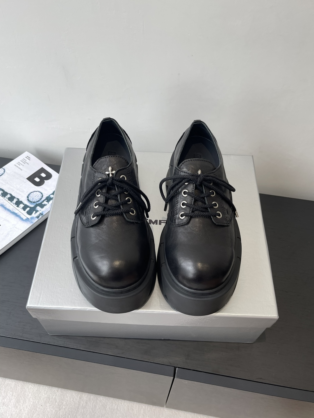 NO:442975,Smfk 25ss new products, thick sole, casual shoes, derby shoes, short boots, long boots, really, really durable, the more you look, the more you like it, the gossip of short babies, directly lengthen the body proportions, soft and comfortable, the sole is wear-resistant and non-slip, every color is very versatile, the upper is made of original imported cowhide, inner foot pad sheepskin, high heel 7.5cm, original custom EVA rubber outsole, size 35-40 (40 custom made), boots, boots, cowhide, sheepskin19860909Smfk 25ss新品 厚底 休闲鞋 德比鞋 短靴 长靴 真的是很耐看越看越喜欢 矮个子宝宝的福音直接拉长身材比例 鞋身柔软舒适 鞋底耐磨防滑 每个颜色都非常百搭 鞋面采用原版进口牛皮 内里垫脚羊皮 高跟7.5cm 原版定制EVA橡胶大底 码数35-40（40定做）,靴子,boots,cowhide,sheepskin,Women's Shoes