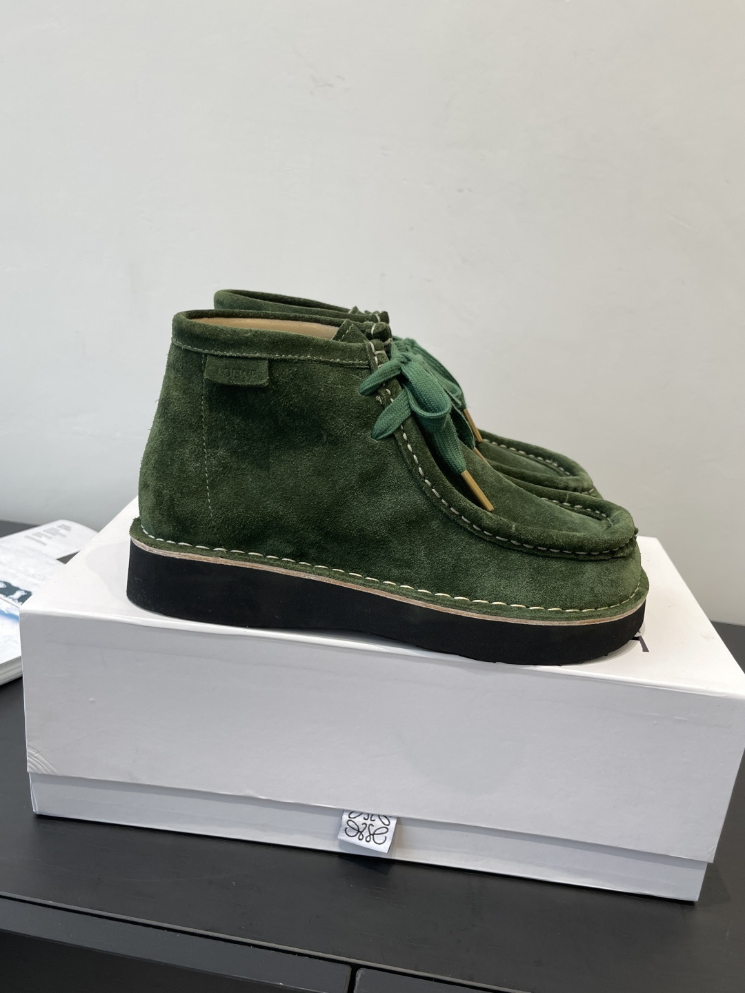 “Loewe 25SS Cute Round Head Shoe for Autumn Winter, Soft and Cozy Sheepskin Fabric” - 图片 2