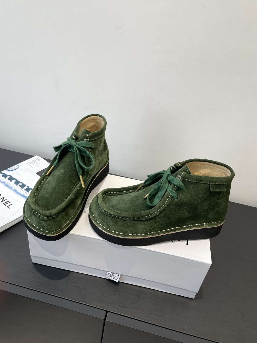 “Loewe 25SS Cute Round Head Shoe for Autumn Winter, Soft and Cozy Sheepskin Fabric” - 图片 9